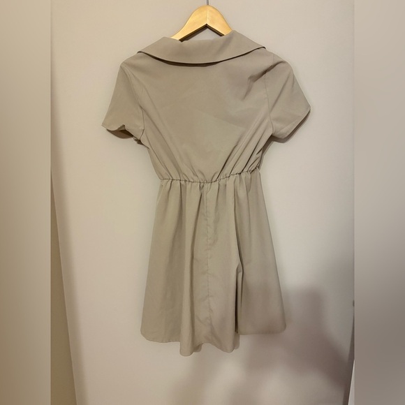 SHEIN Women's Beige Wrap A-Line Knee Length Dress Size XS Casual Summer - Picture 6 of 7